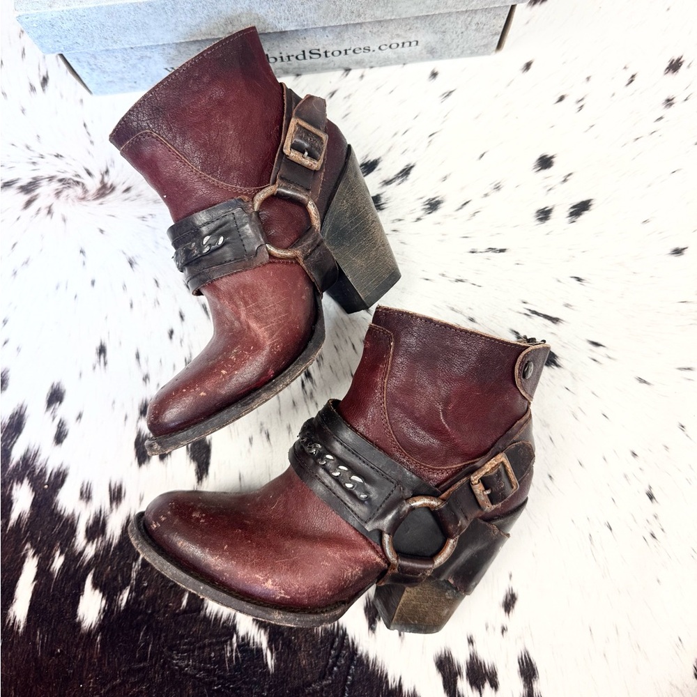 Freebird by Steven RARE El Paso Red Heeled Booties Western Grunge Women’s Sz 6